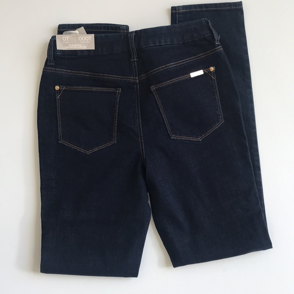 Chico’s So Slimming Girlfriend Slim - Picture 2 of 9